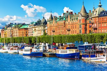 Altbauten am Hafen Stockholms, Schweden